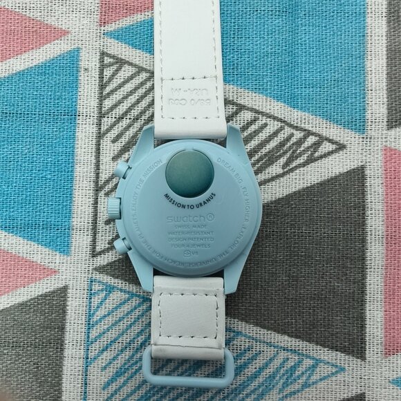 🍊Swatch X Omega Moonswatch Mission To Uranus - Picture 2 of 5